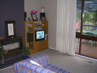 Lounge (2005-10-16)