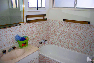 Bathroom (2005-09-15)