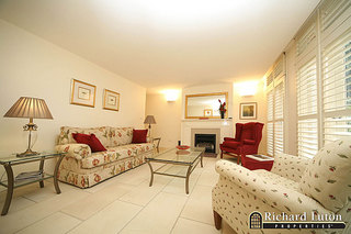 Lounge (2008-04-09)