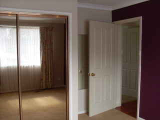 Bedroom 1 (2011-04-29)