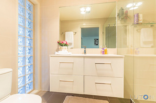 Ensuite (2015-07-27)