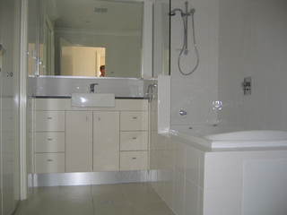 Bathroom (2004-11-17)