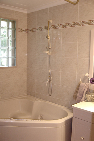 Spa Bath (2005-02-25)