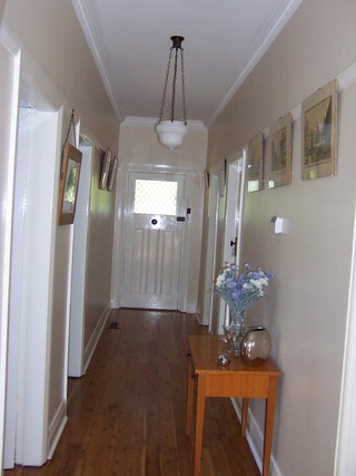 Hallway (2005-02-08)