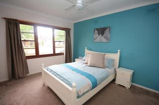 Bedroom 1 (2011-09-08)