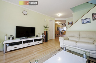 Lounge 2 (2011-05-19)
