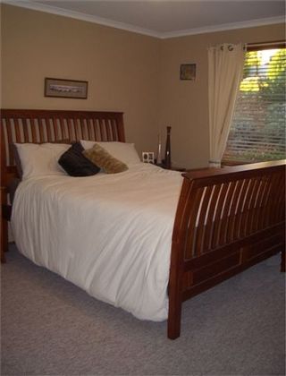 Bed 1 (2007-03-16)