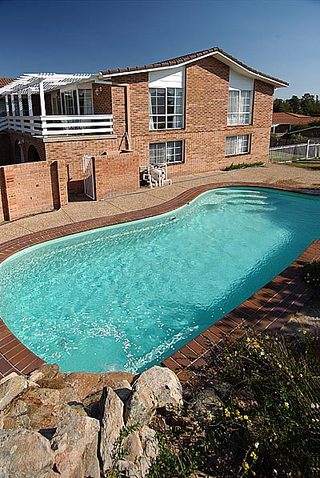 Pool (2004-10-15)