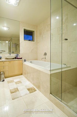 Bathroom (2007-05-25)