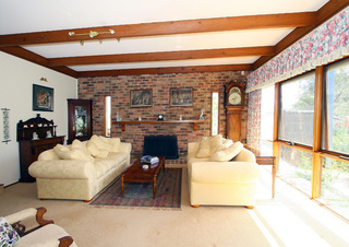 Lounge (2006-10-19)