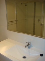 Bathroom (2012-12-03)