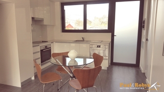 Townhouse 9 Kitchen (2015-08-16)