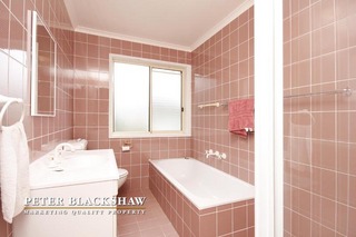 Lower Bathroom (2012-01-19)