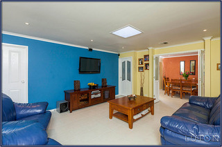 Living Room (2013-12-06)