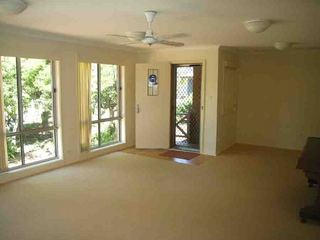 Formal Living Areas (2006-02-14)