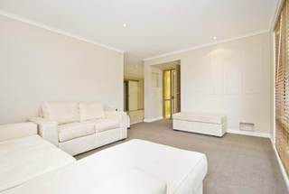 Lounge (2009-07-08)