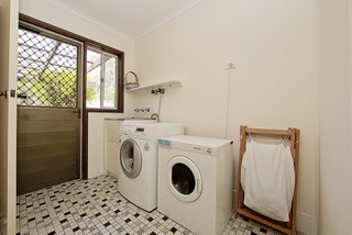 Laundry (2013-03-19)
