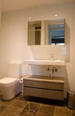 Bathroom (2013-10-28)