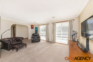 Lounge Room (2014-09-23)