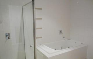 Bathroom (2014-07-21)