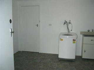 Laundry (2011-05-20)