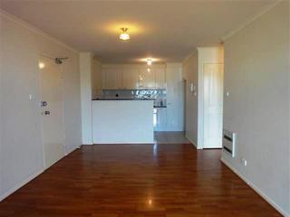 Kitchen/ Living (2014-04-23)