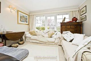 Family room (2010-07-26)