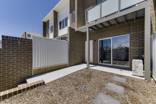 Courtyard (2016-12-08)