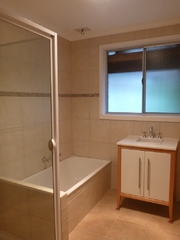 Bathroom (2015-02-04)
