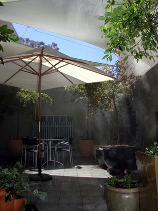 Court yard (2005-07-22)