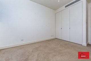 Bedroom 1 (2015-10-16)