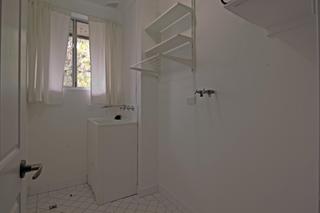 7/9 Campbell Street Wollongong - Laundry (2015-11-20)