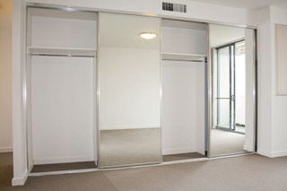 Bedroom 1 (2012-02-28)