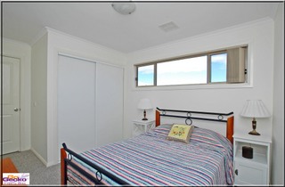 Bed 2 (2011-03-22)