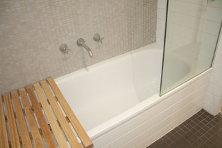 Bathroom (2012-02-28)