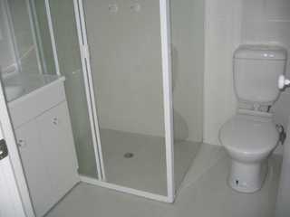 Bathroom (2005-05-05)