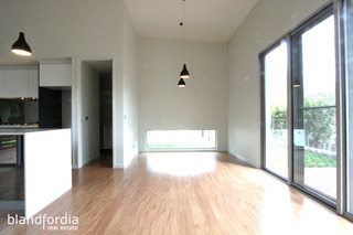 Dining Room (2014-08-12)