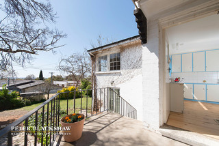 Rear balcony (2015-10-01)
