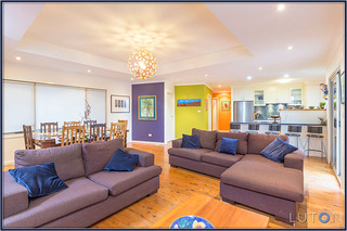 Family Room (2014-06-18)