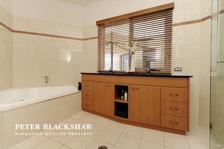 Bathroom (2013-11-14)
