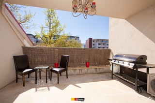 Balcony (2013-10-14)