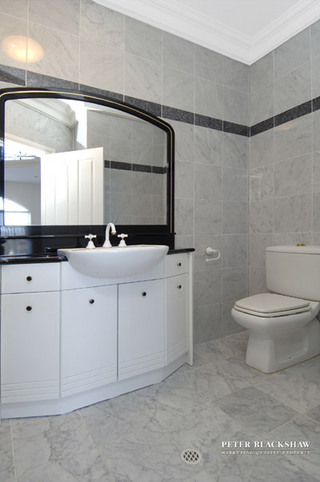 Bathroom (2006-07-11)