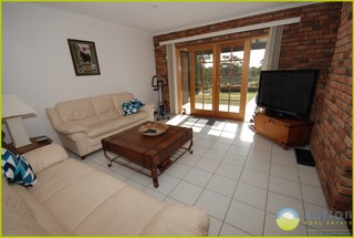 Family Room (2014-07-24)