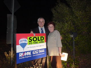 Happy vendor &agent (2005-06-01)
