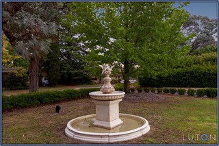 Courtyard (2014-06-26)