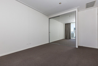 Bedroom 2 (2015-02-03)