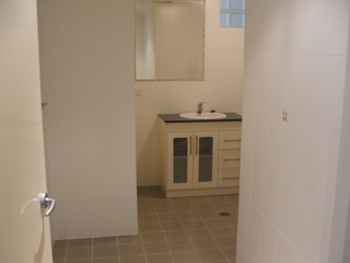 Bathroom (2007-07-09)