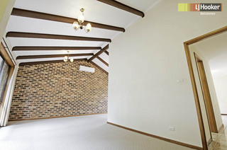 Lounge (2011-02-17)