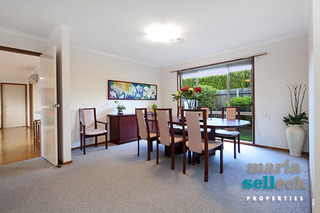Formal Dining (2014-11-04)