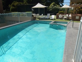 Pool (2017-11-06)
